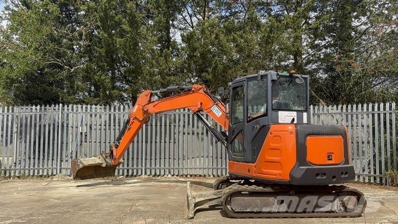 Hitachi ZX65 중형굴삭기 7톤-28톤