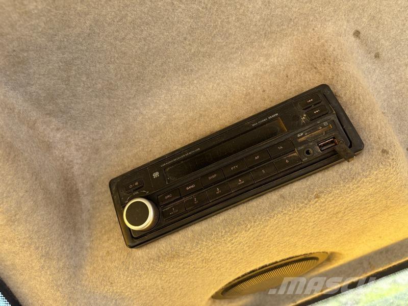 JCB JS240 LC 대형 굴삭기 29톤 이상