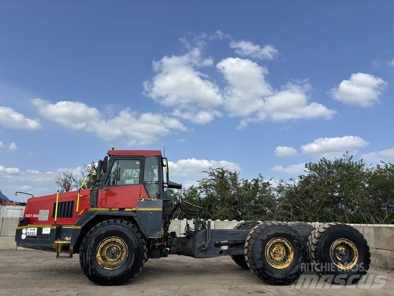 Komatsu HM300-1 연결식 홀러
