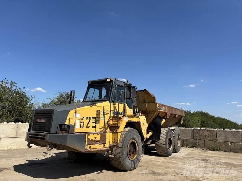 Komatsu HM300-1 연결식 홀러