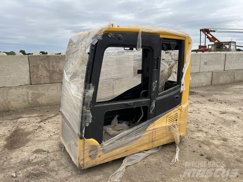 Komatsu PC130-8 건설 장비 - 기타