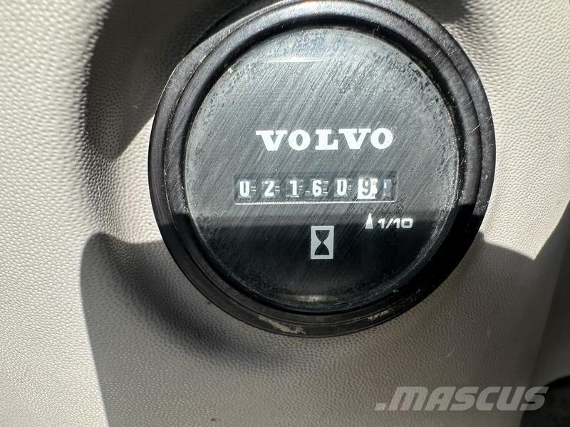 Volvo ECR235E HRD 파쇄용 굴삭기