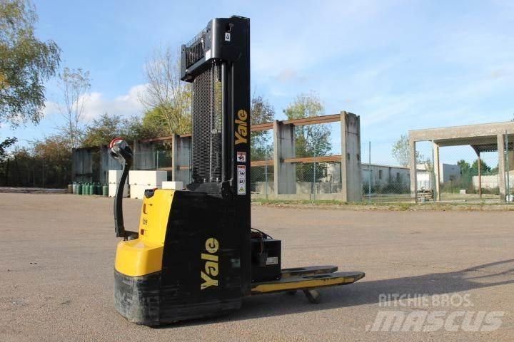 Yale MS12AC 포크리프트