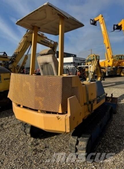 Komatsu PC20 소형 굴삭기 7톤 미만