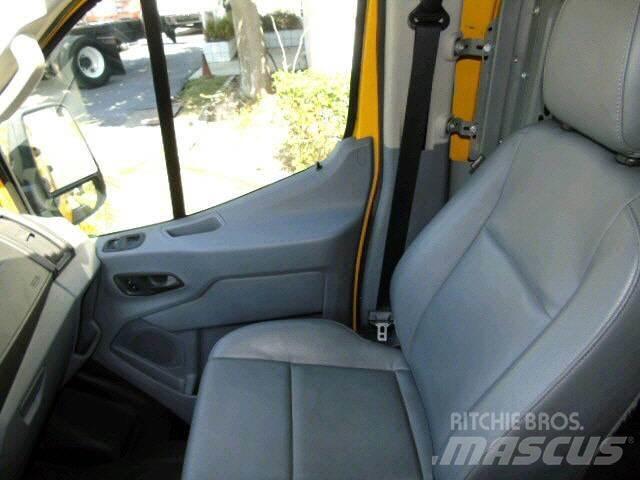 Ford TRANSIT 250 CAR 탑차 트럭