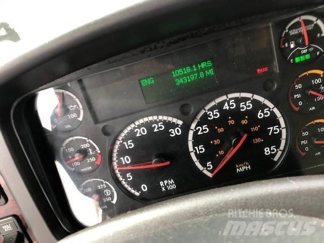 Freightliner 114SD 새시 운전실 트럭