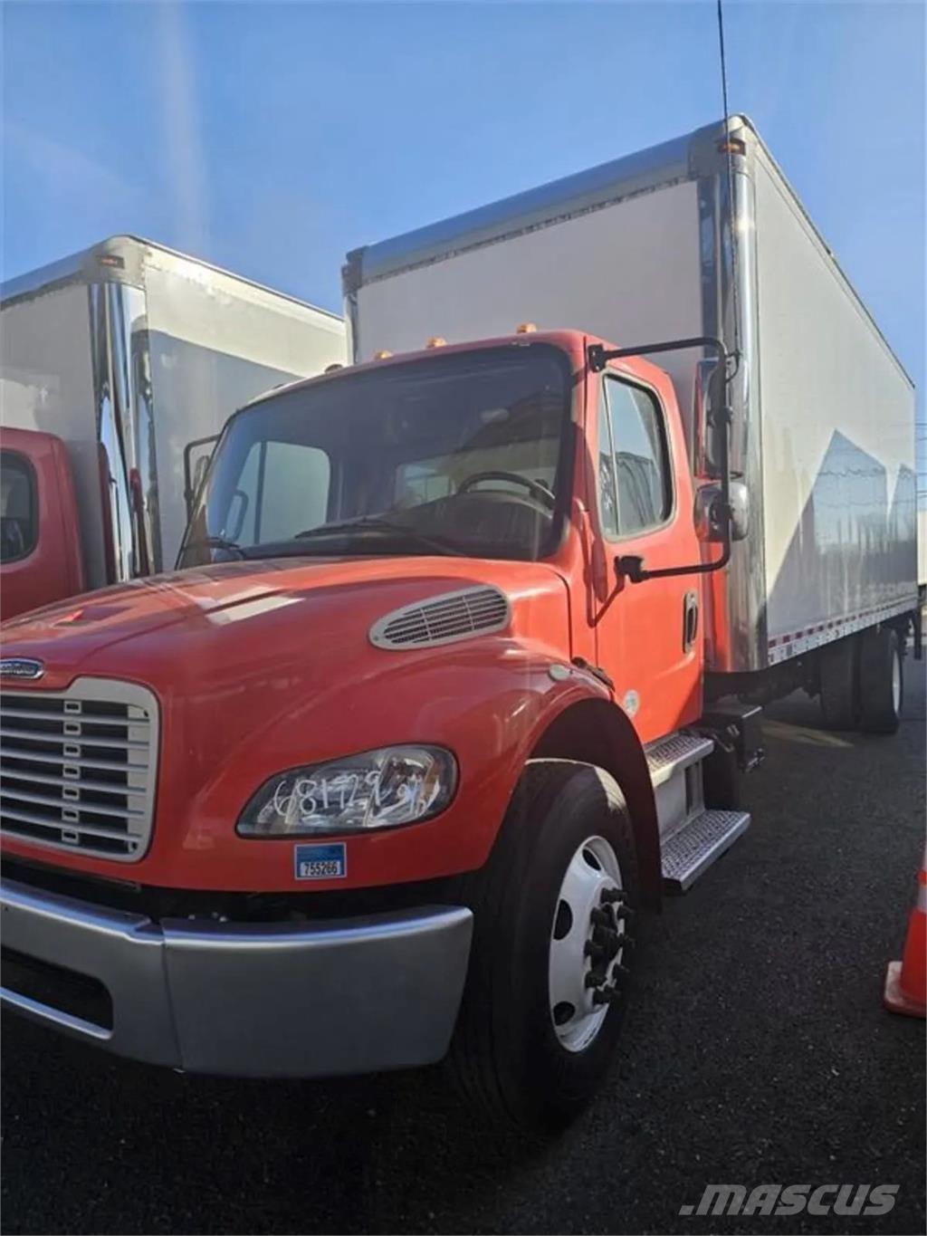 Freightliner M2 탑차 트럭