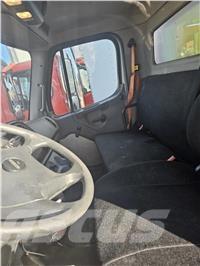 Freightliner M2 탑차 트럭