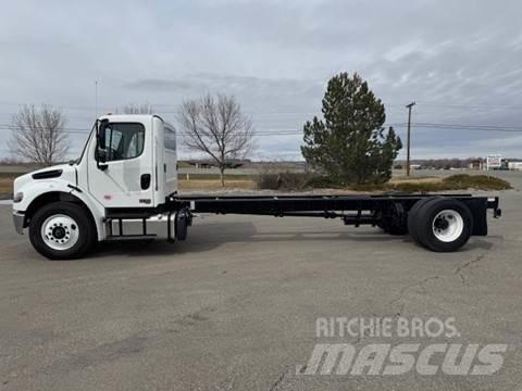 Freightliner M2 106 트랙터 유닛