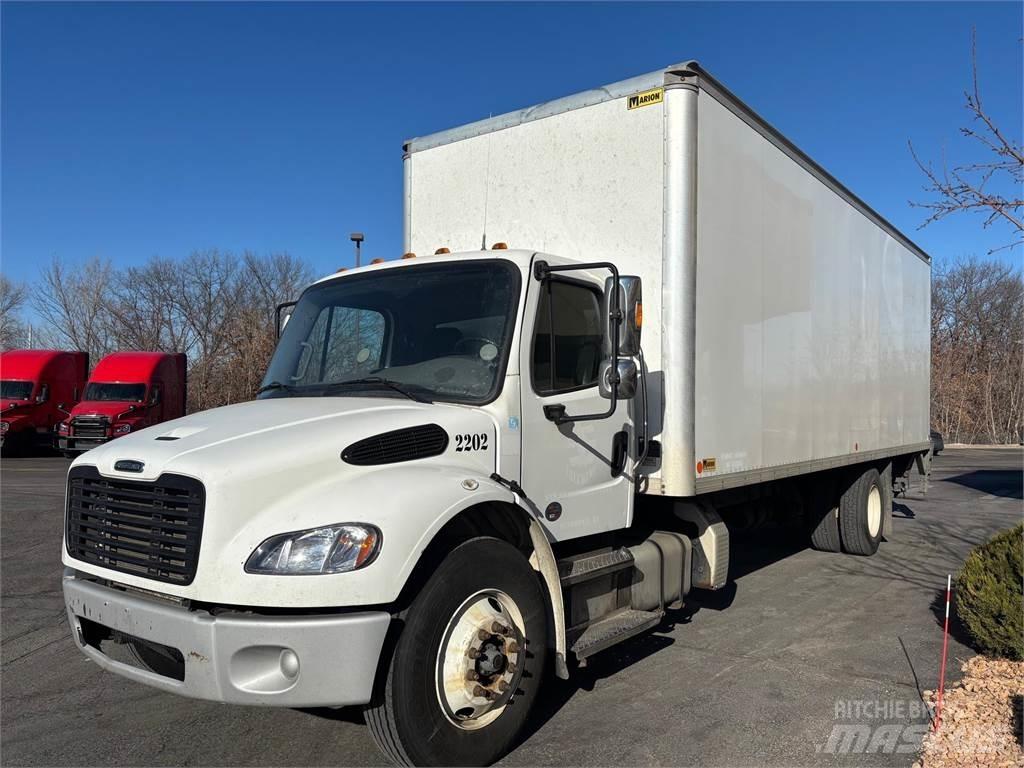 Freightliner M2 106 탑차 트럭