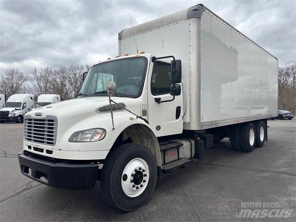 Freightliner M2 106 탑차 트럭