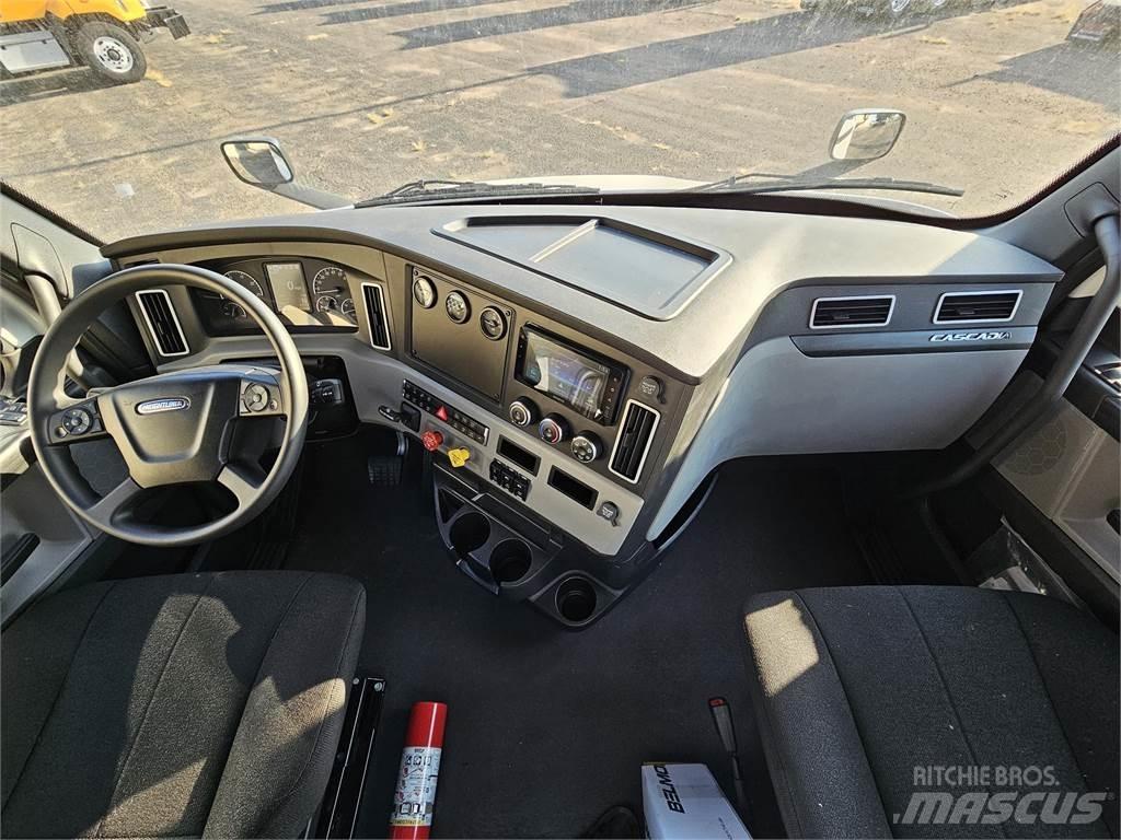 Freightliner PE116DC 트랙터 유닛