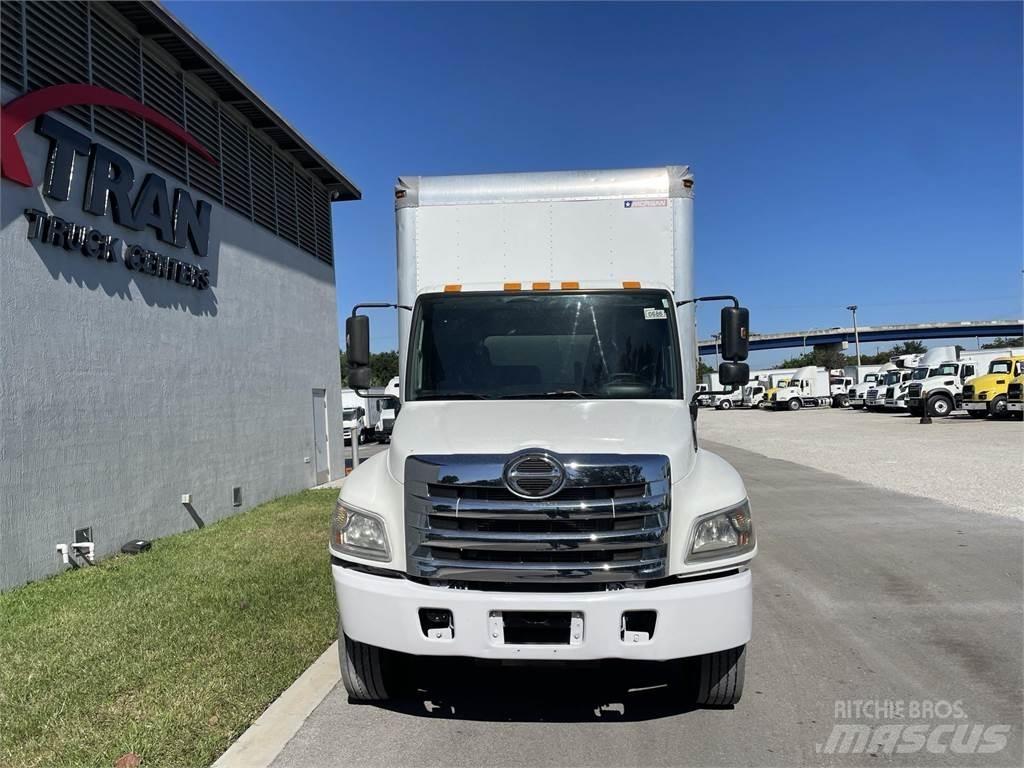 Hino 268 탑차 트럭