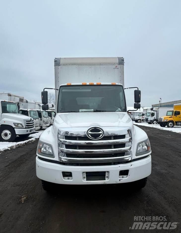 Hino 268 탑차 트럭