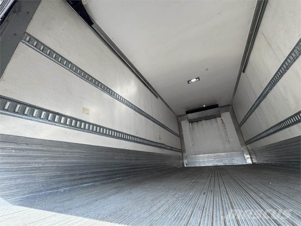 Hino 268 탑차 트럭