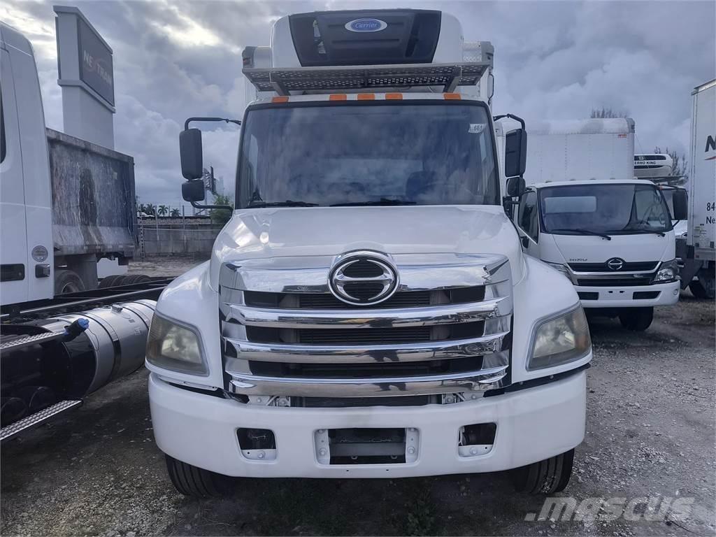 Hino 268 탑차 트럭