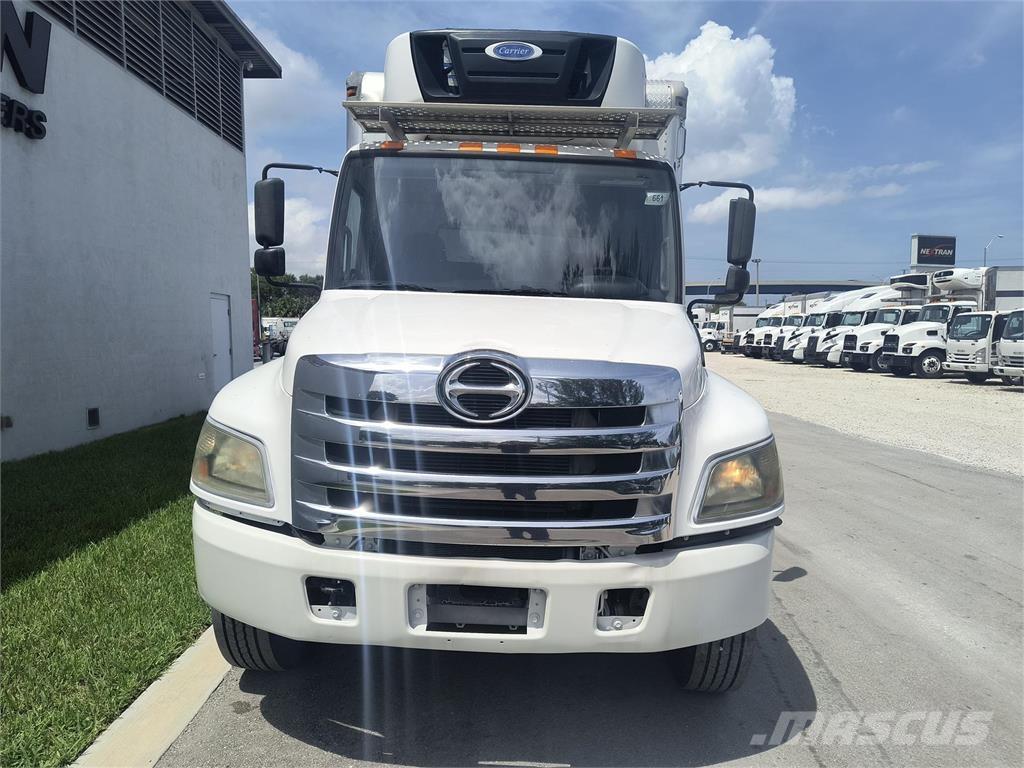 Hino 268 탑차 트럭