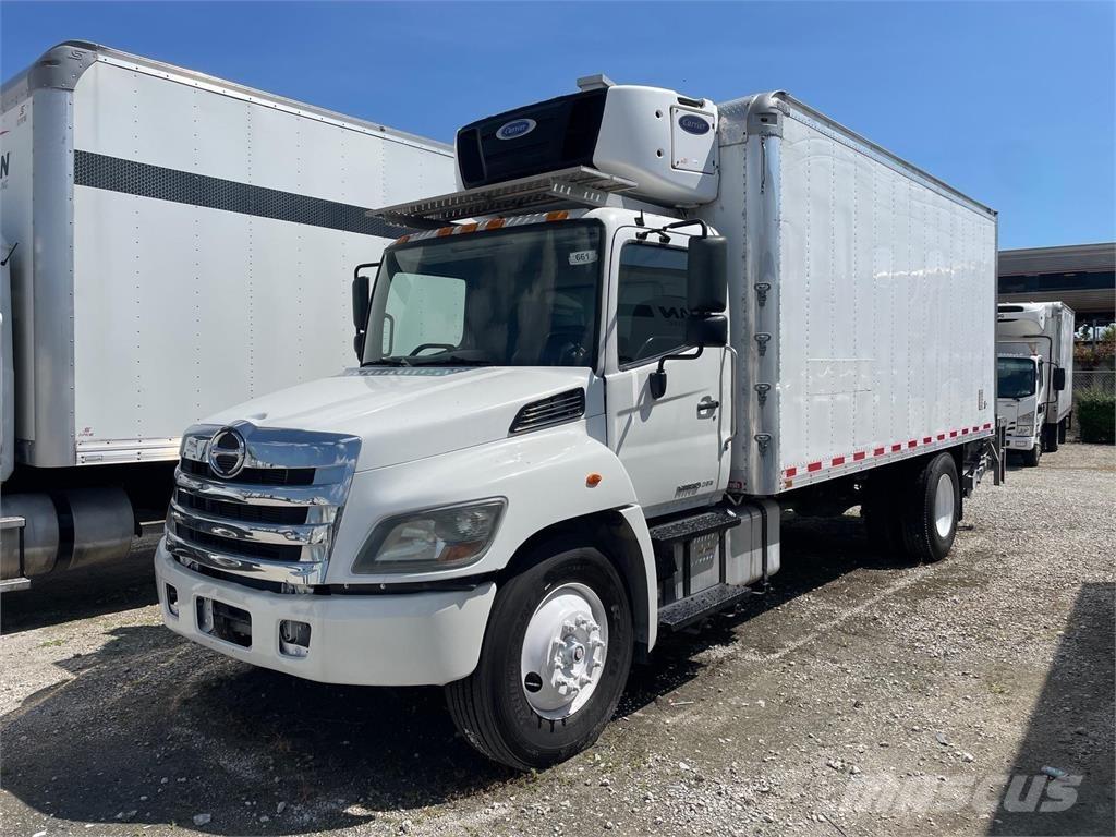 Hino 268 탑차 트럭