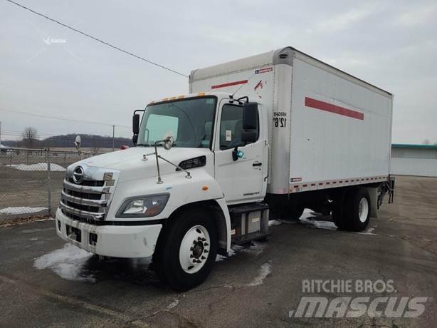 Hino 338 탑차 트럭