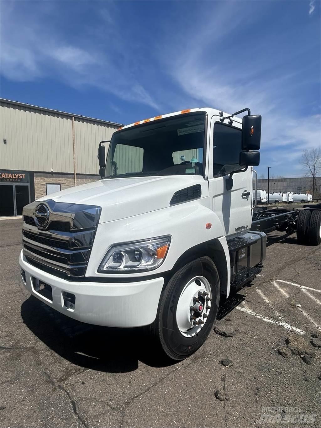 Hino L6 새시 운전실 트럭