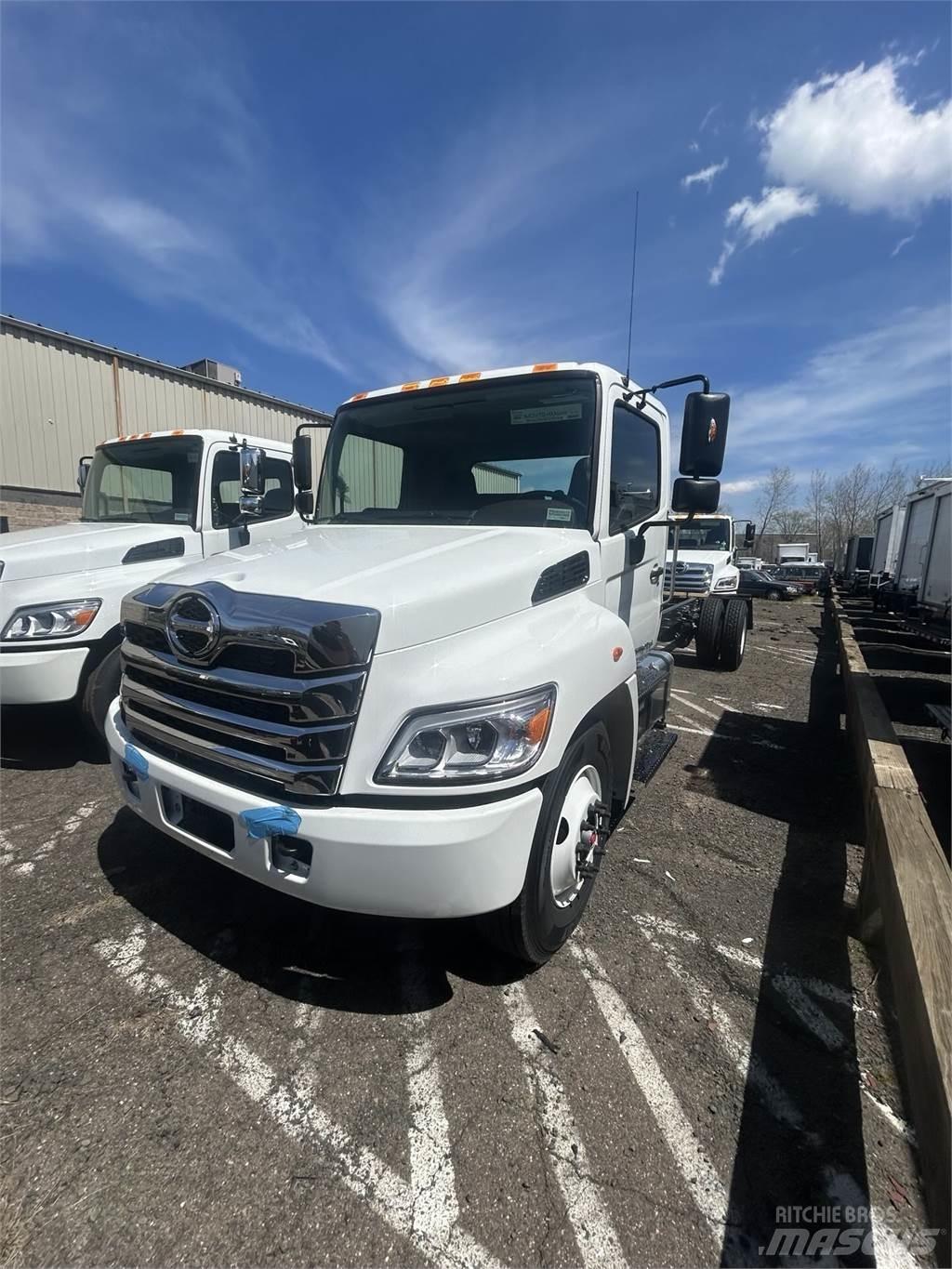 Hino L6 새시 운전실 트럭