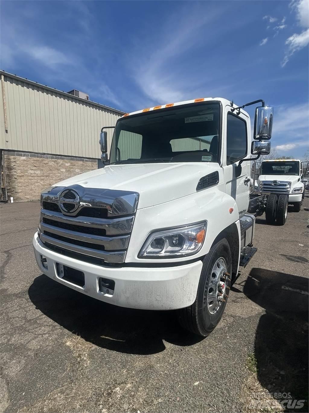 Hino L6 새시 운전실 트럭