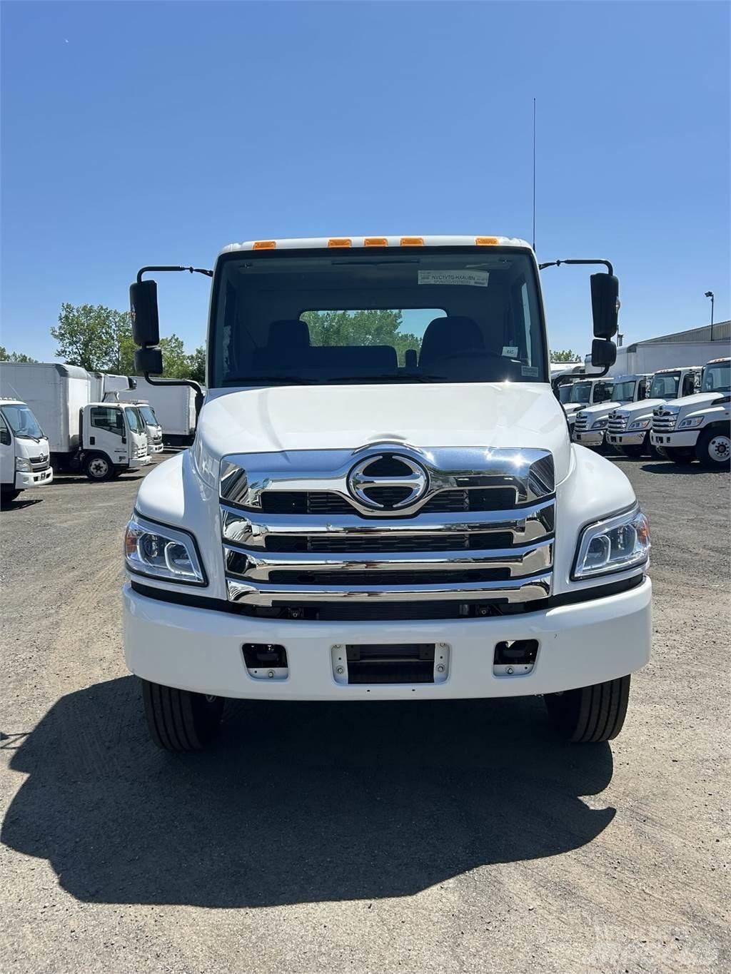 Hino L7 새시 운전실 트럭
