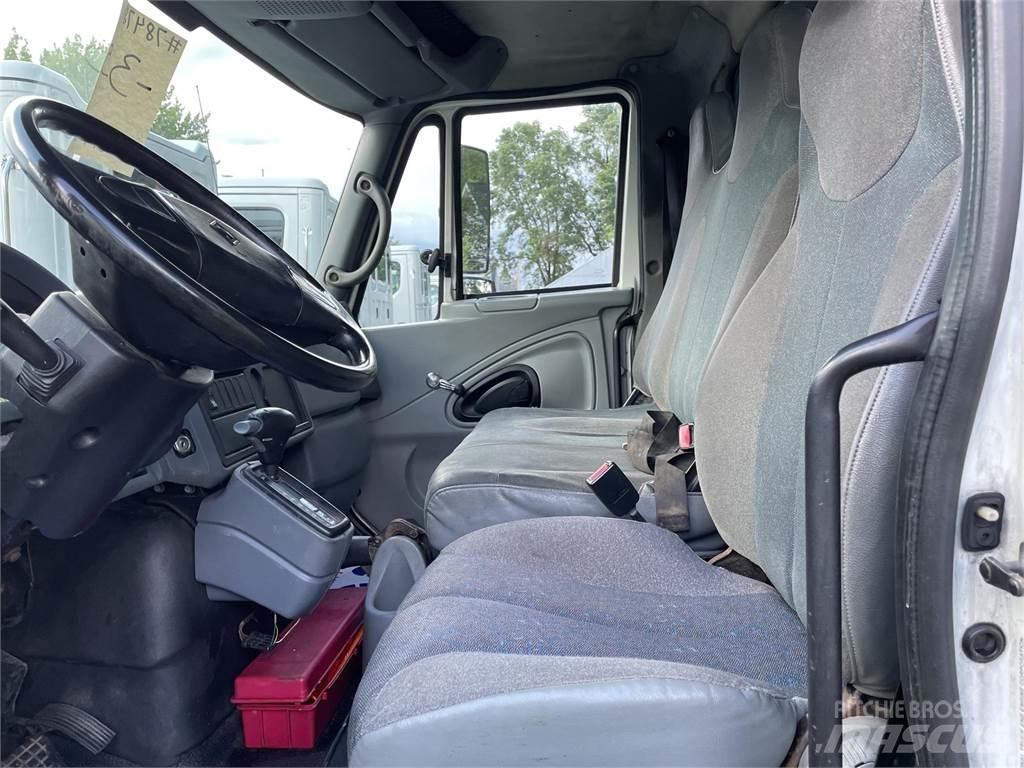 International 4300 기타 트럭