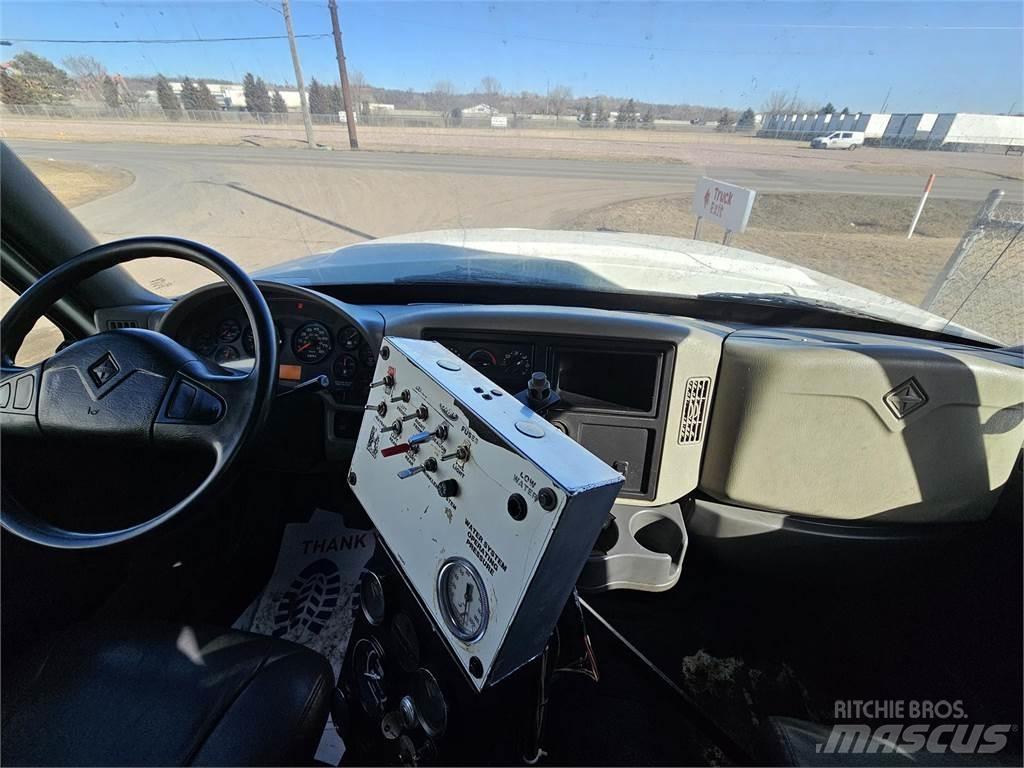 International 7000 새시 운전실 트럭