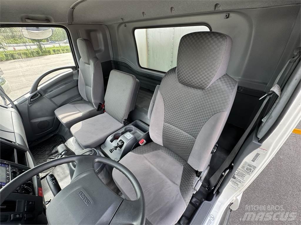 Isuzu FTR 탑차 트럭