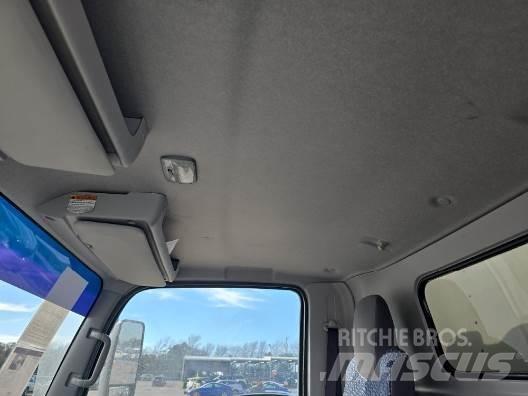 Isuzu NPR HD 탑차 트럭