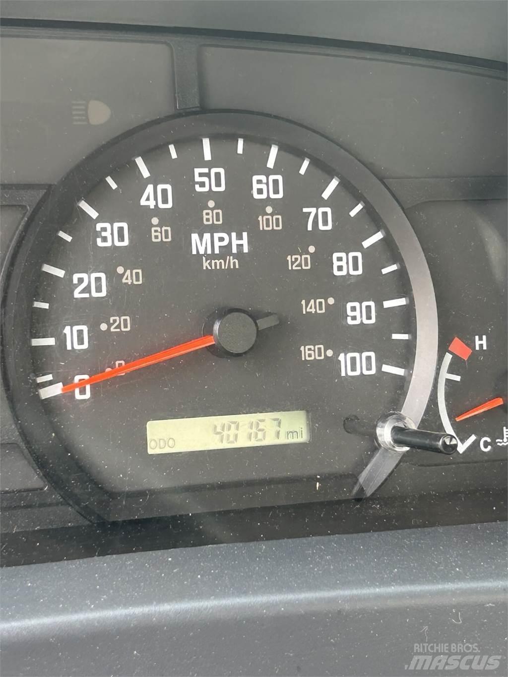 Isuzu NPR HD 기타 트럭