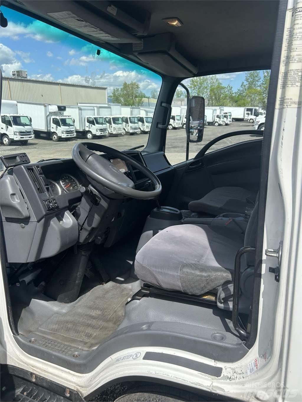 Isuzu NPR HD 탑차 트럭