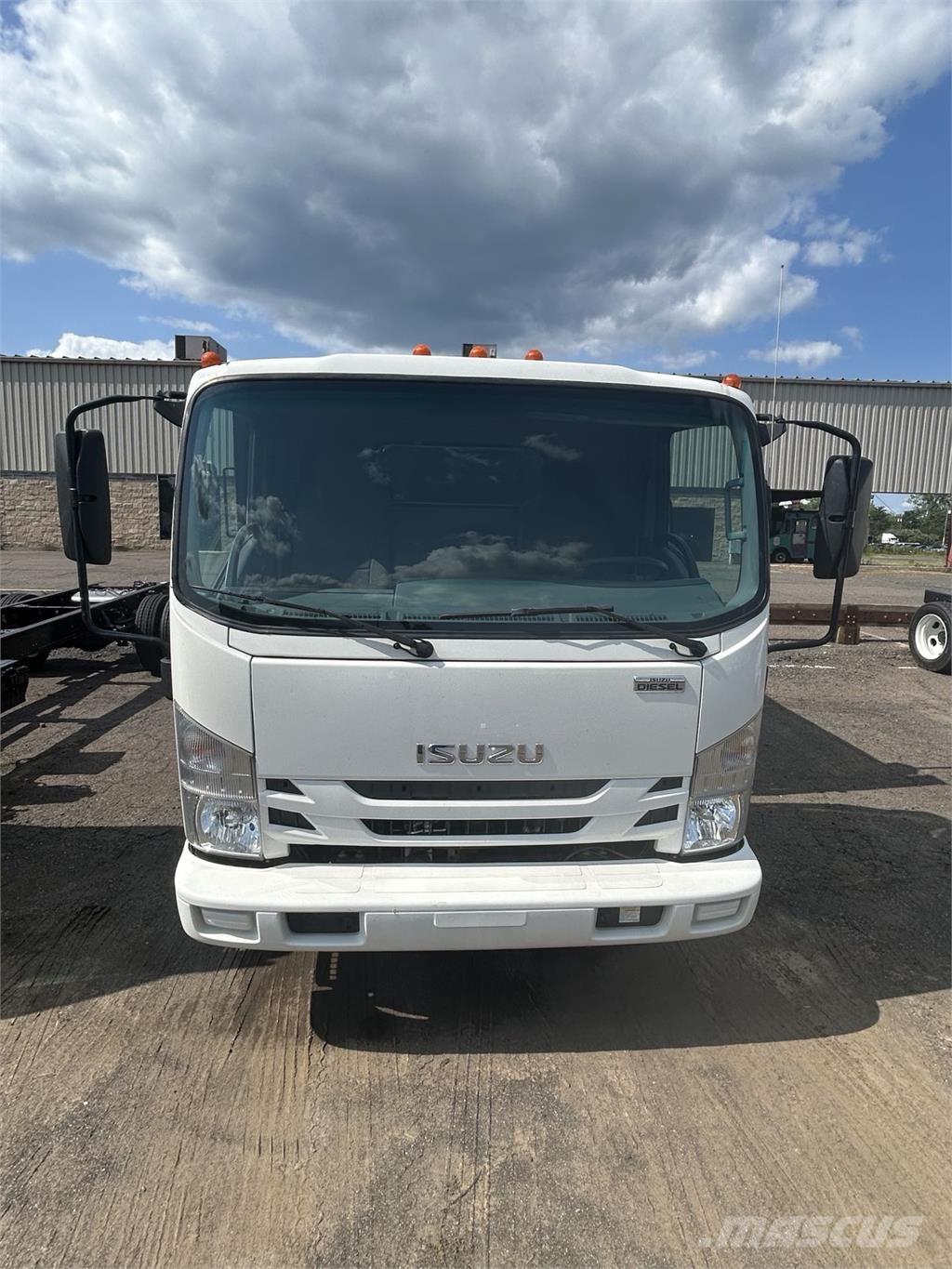 Isuzu NQR 덤프 트럭