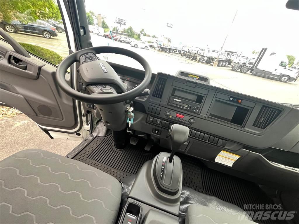 Isuzu NRR 새시 운전실 트럭