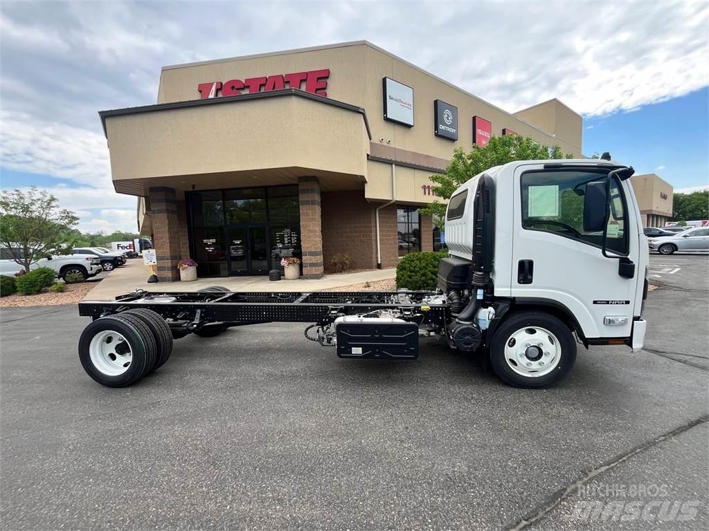 Isuzu NRR 새시 운전실 트럭