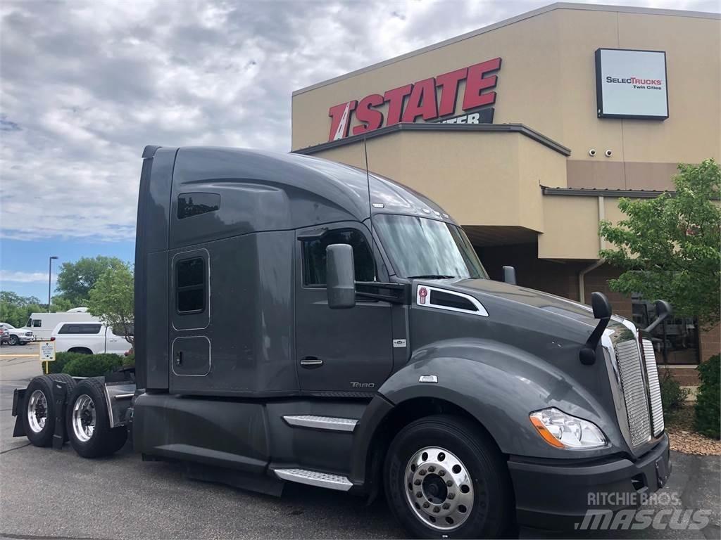 Kenworth T680 트랙터 유닛