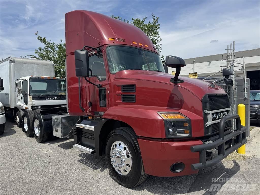 Mack AN64T 트랙터 유닛