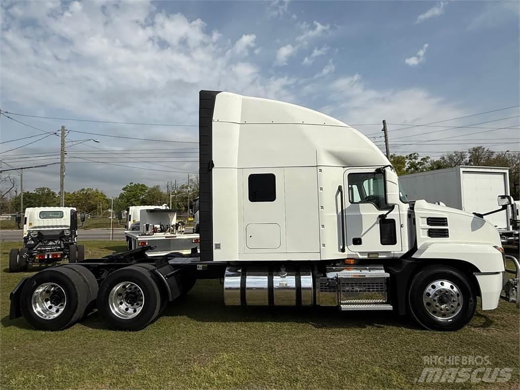 Mack AN64T 트랙터 유닛
