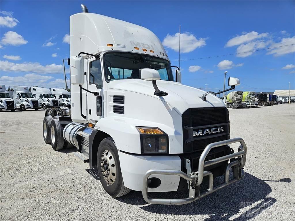 Mack AN64T 트랙터 유닛
