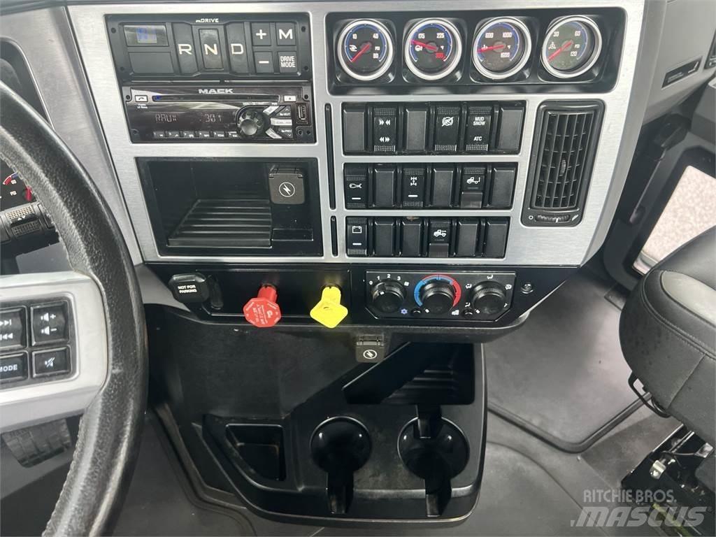 Mack AN64T 트랙터 유닛