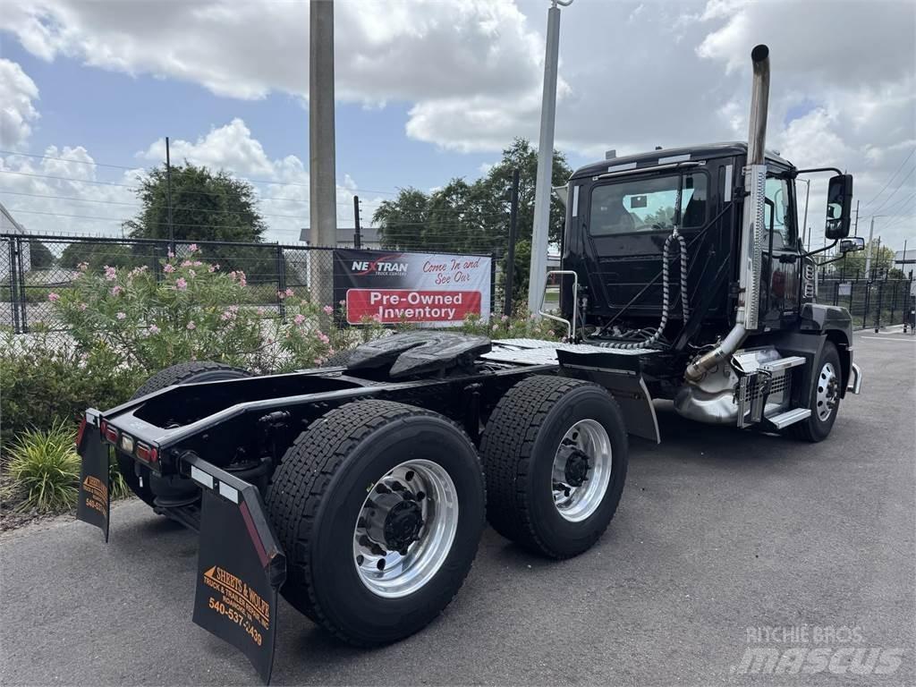 Mack AN64T 트랙터 유닛