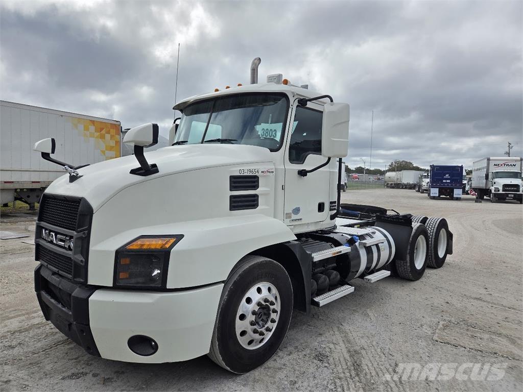 Mack AN64T 트랙터 유닛