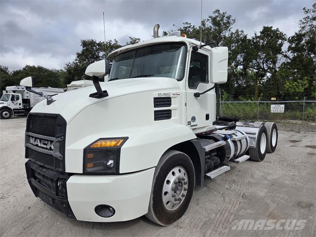 Mack AN64T 트랙터 유닛