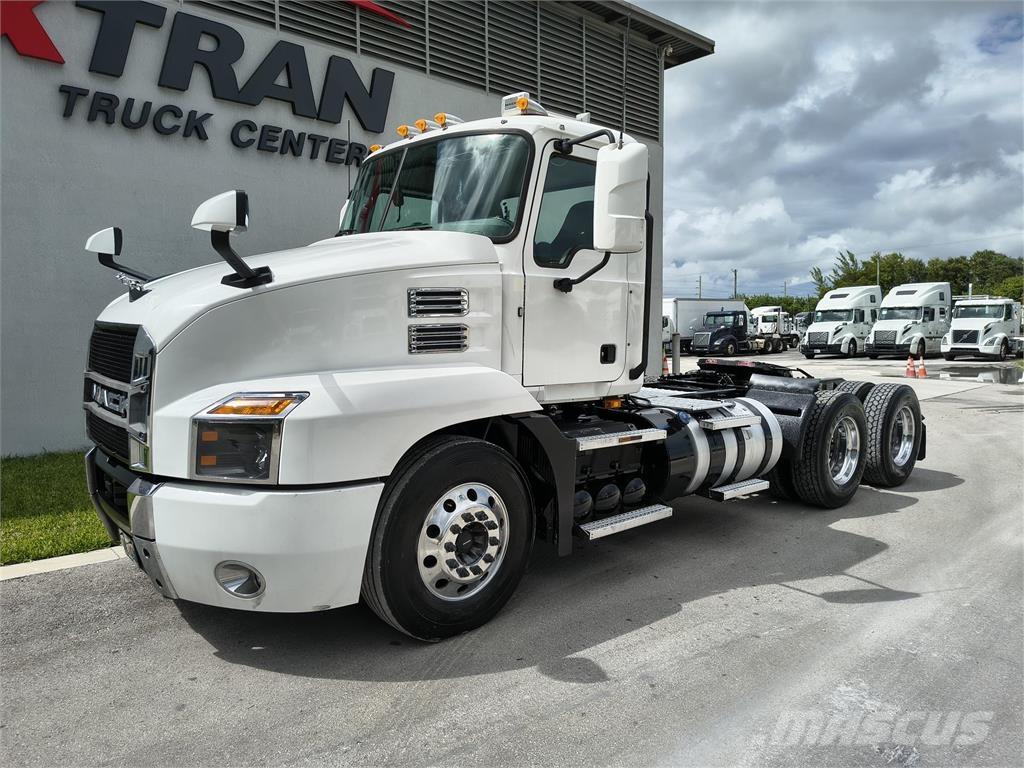 Mack AN64T 트랙터 유닛