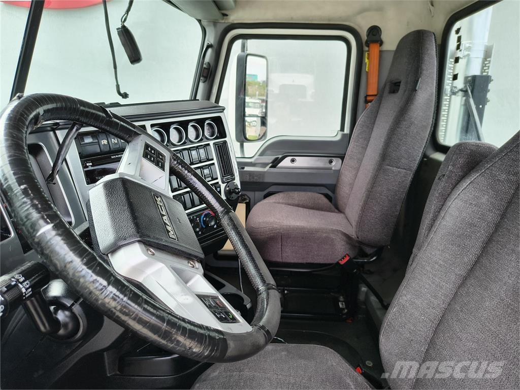 Mack AN64T 트랙터 유닛