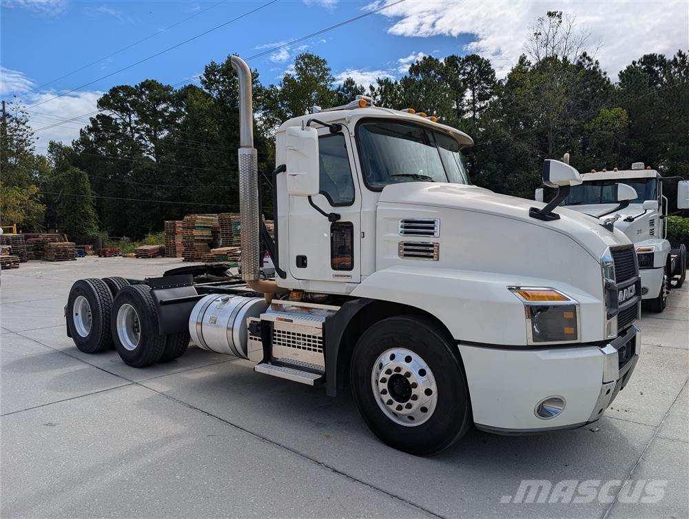 Mack AN64T 트랙터 유닛