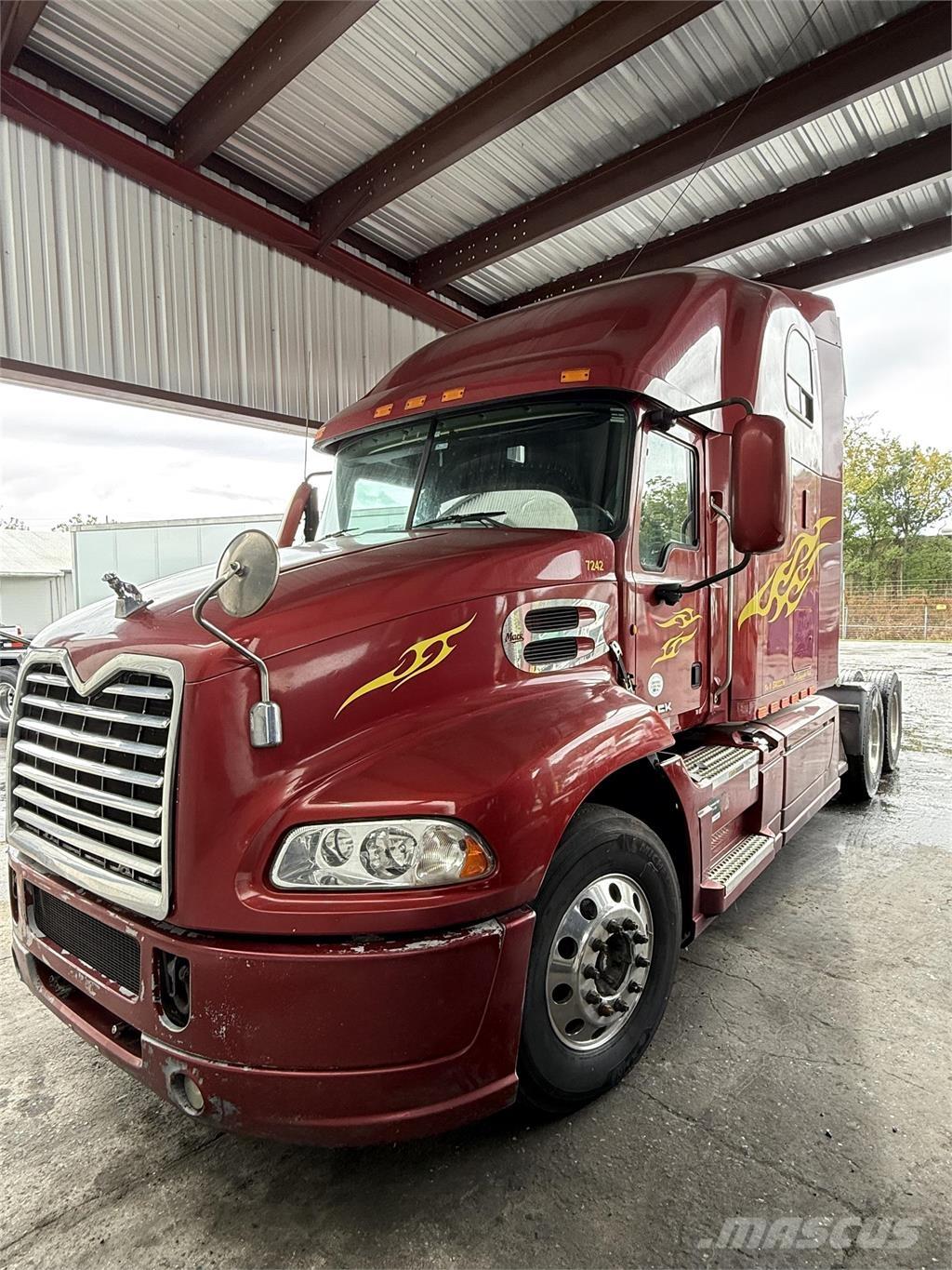 Mack CXU613 트랙터 유닛