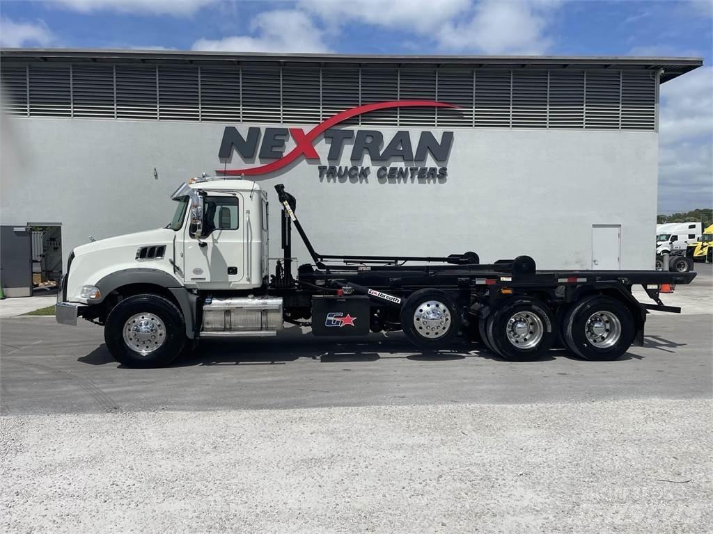 Mack GR64B 트랙터 유닛