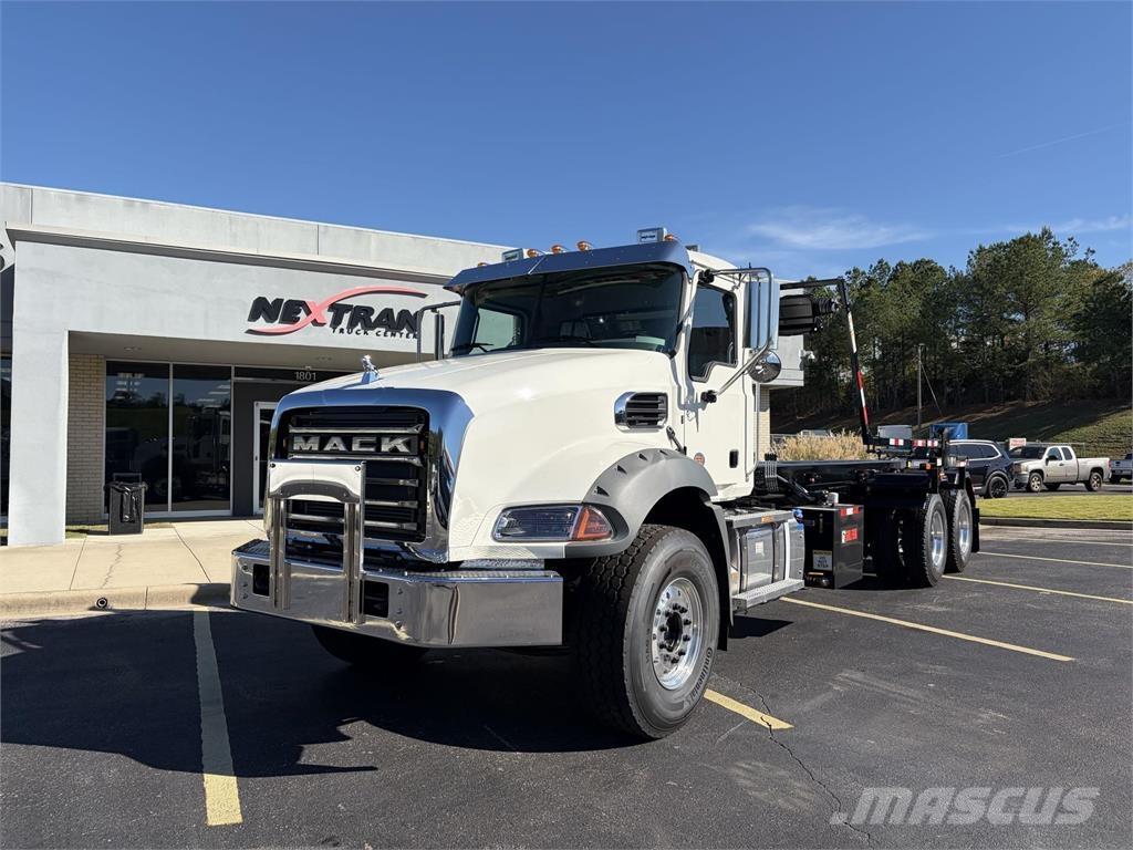 Mack GR64B 기타 트럭